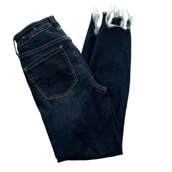 NWOT American Eagle Dark Wash Distressed Hem High Rise Jegging - Picture 1 of 7